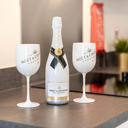 Luxury Apartment - Twin Beds - Selly Oak - Off-Street Parking - Free Netflix & Wifi - Top Rated 9Cc 버밍엄 외부 사진