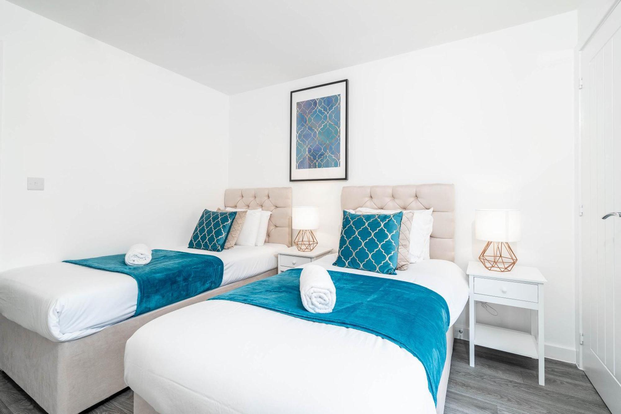 Luxury Apartment - Twin Beds - Selly Oak - Off-Street Parking - Free Netflix & Wifi - Top Rated 9Cc 버밍엄 외부 사진