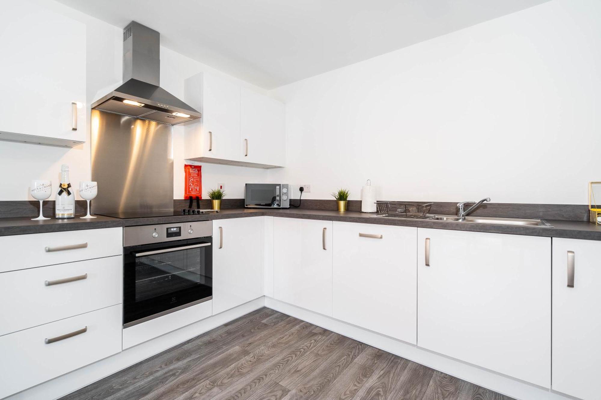 Luxury Apartment - Twin Beds - Selly Oak - Off-Street Parking - Free Netflix & Wifi - Top Rated 9Cc 버밍엄 외부 사진