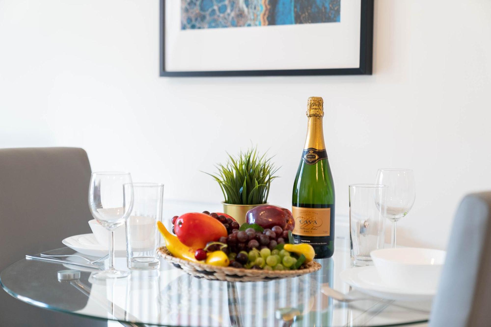 Luxury Apartment - Twin Beds - Selly Oak - Off-Street Parking - Free Netflix & Wifi - Top Rated 9Cc 버밍엄 외부 사진