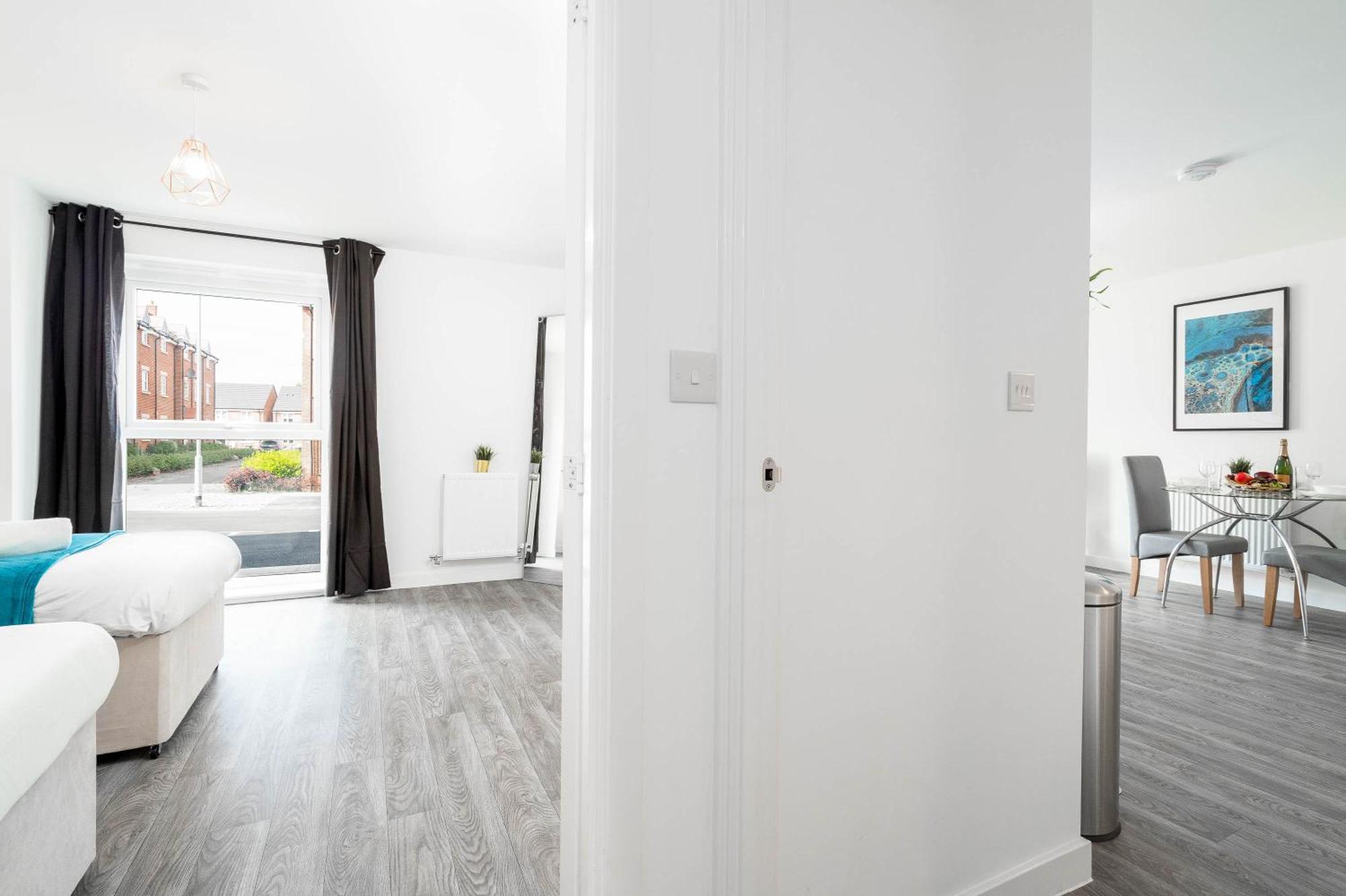 Luxury Apartment - Twin Beds - Selly Oak - Off-Street Parking - Free Netflix & Wifi - Top Rated 9Cc 버밍엄 외부 사진