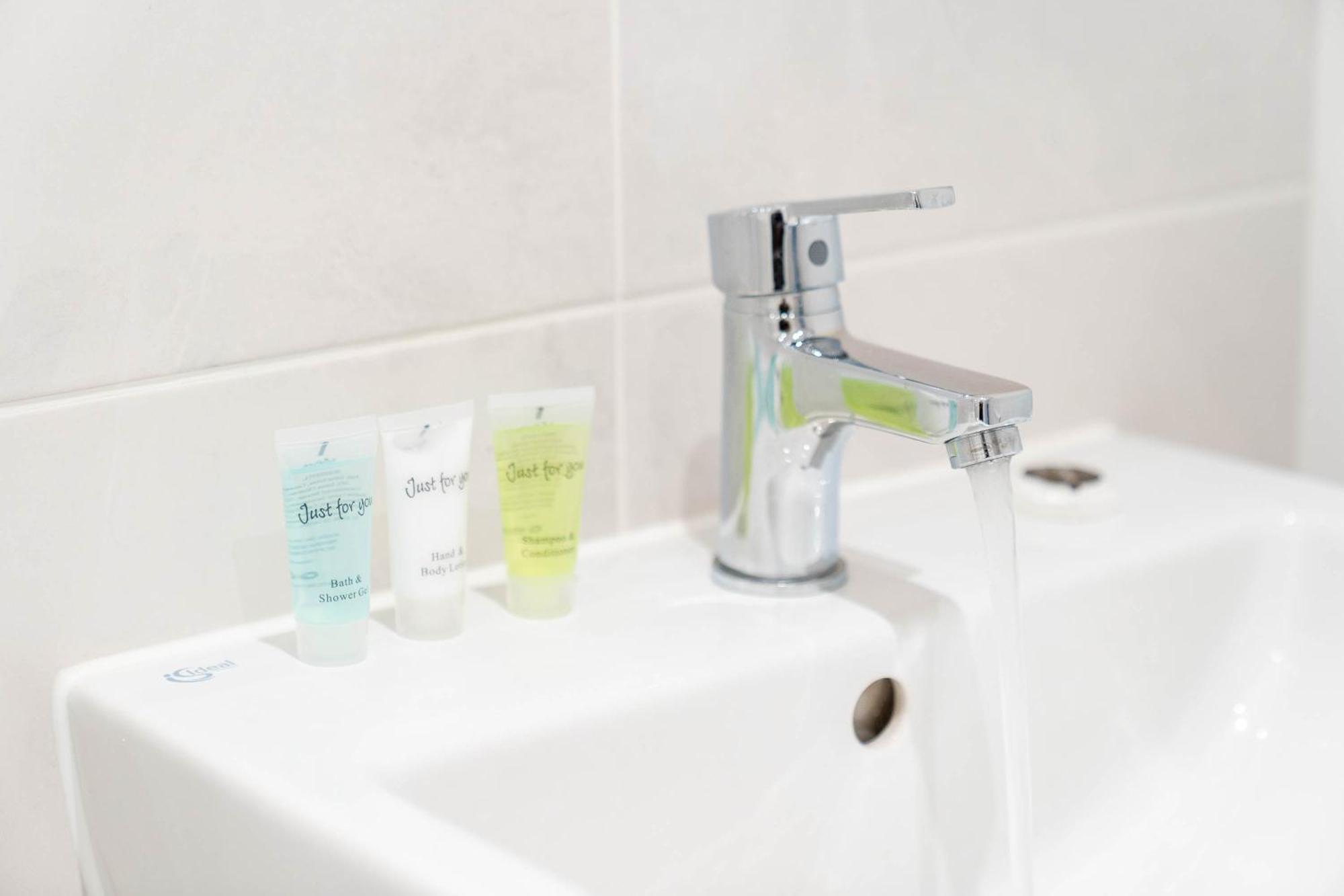 Luxury Apartment - Twin Beds - Selly Oak - Off-Street Parking - Free Netflix & Wifi - Top Rated 9Cc 버밍엄 외부 사진